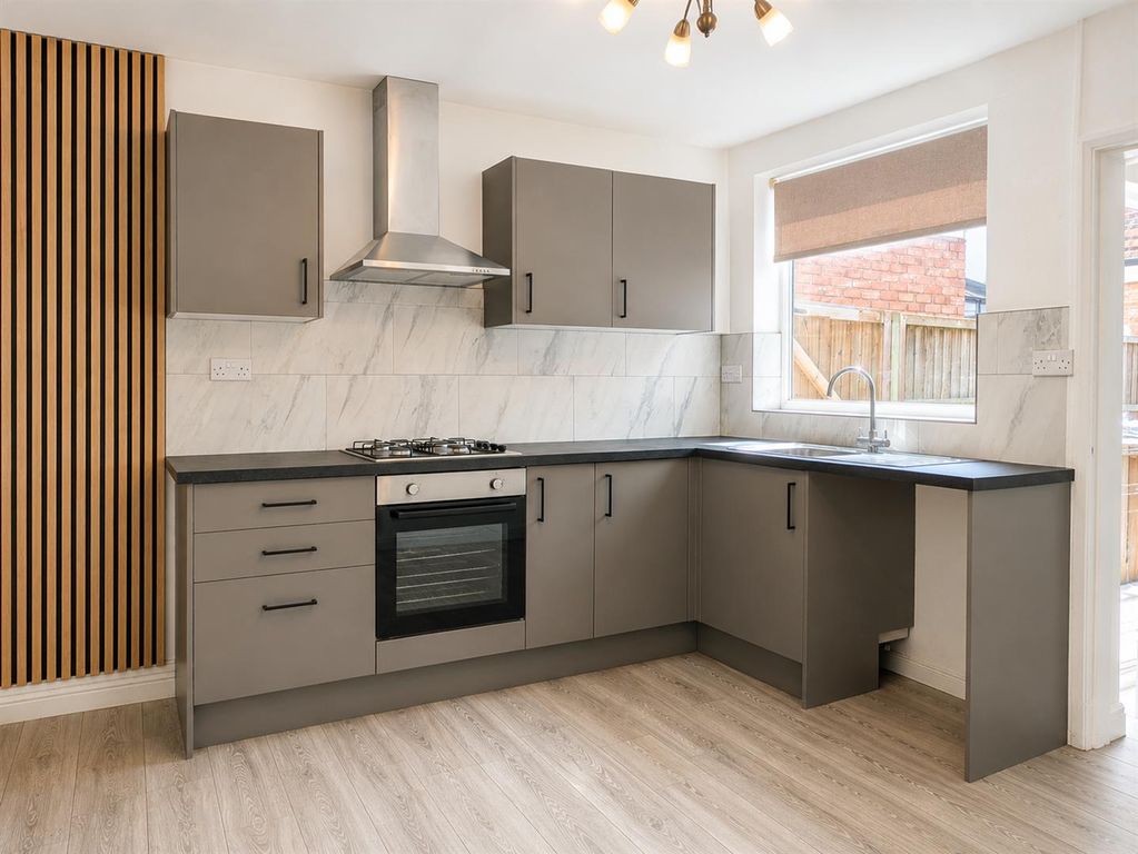 Property photo 2 of 15 14.Png