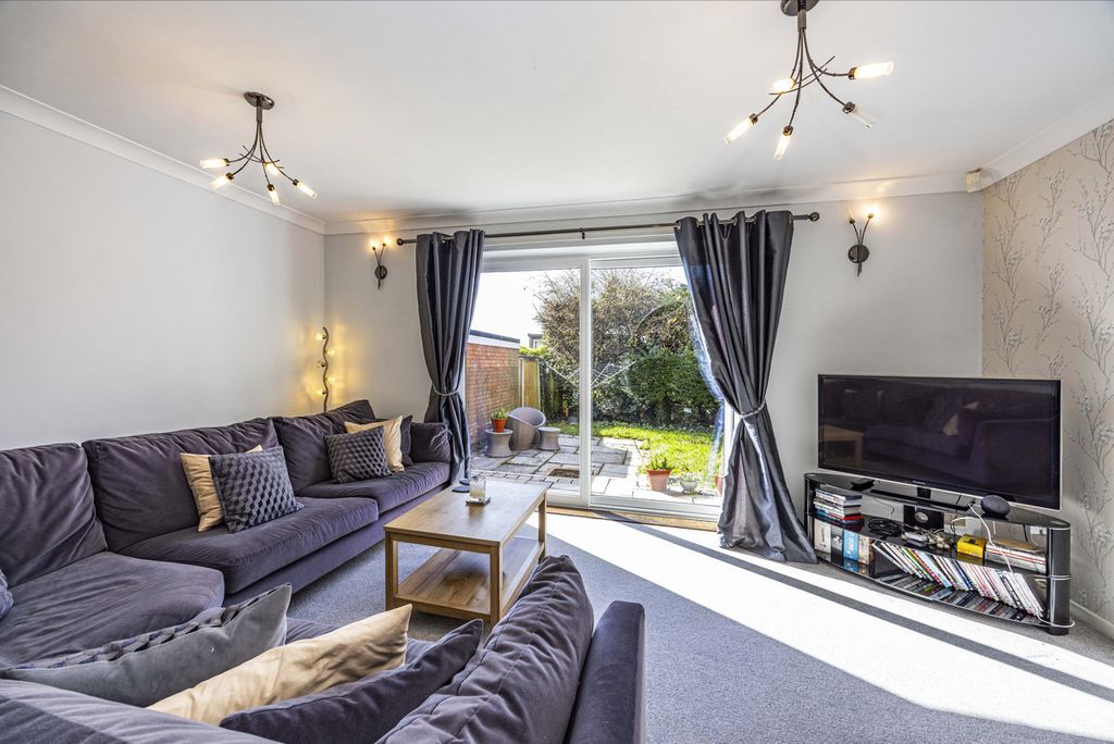 Property photo 2 of 14