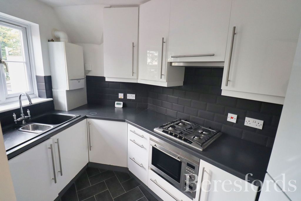 Property photo 2 of 14 Picture No. 23