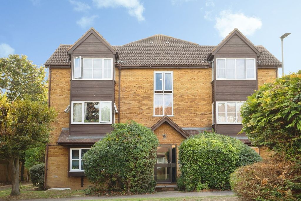 Property photo 1 of 8