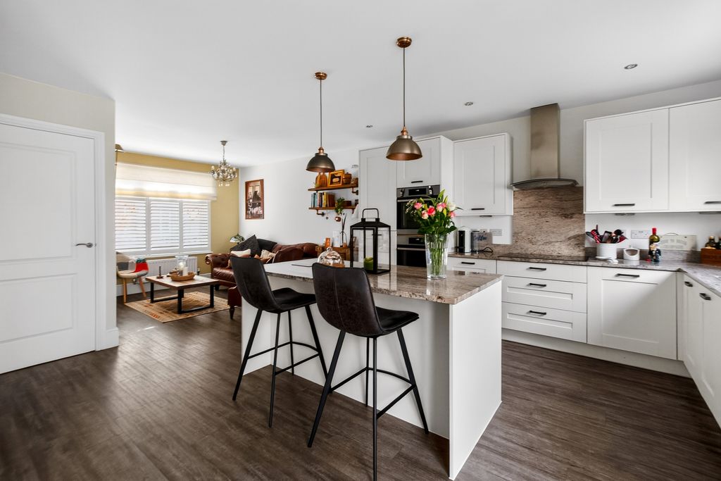 Property photo 3 of 6 Open Plan Living