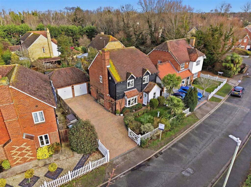 Property photo 1 of 34 Eddington Lane (1).Jpeg