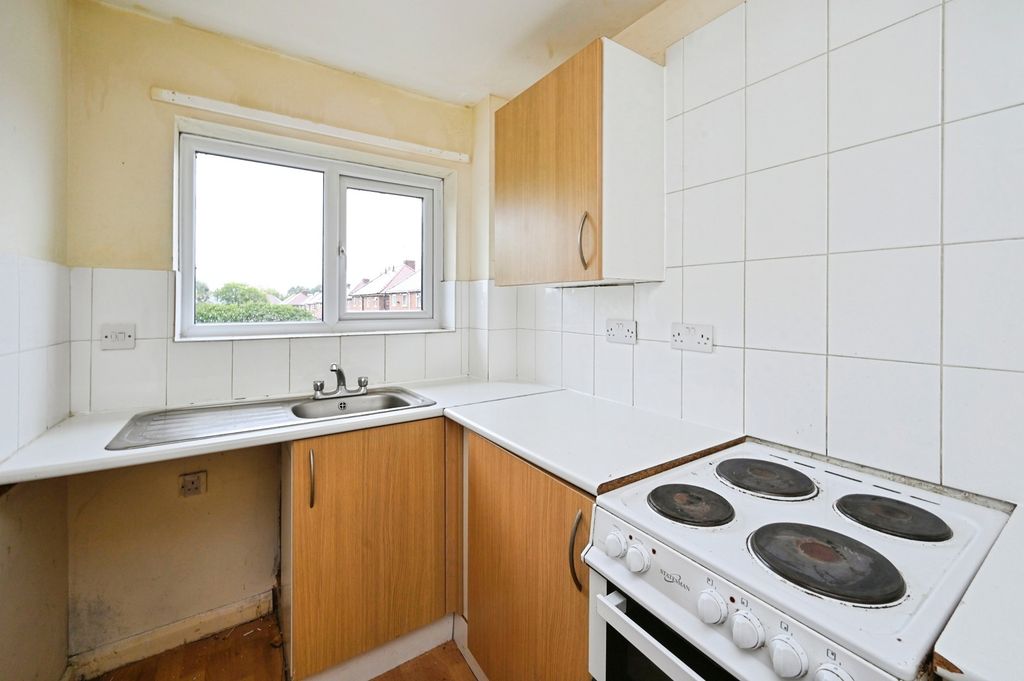 Property photo 3 of 16 Pbox-Img.Jpg