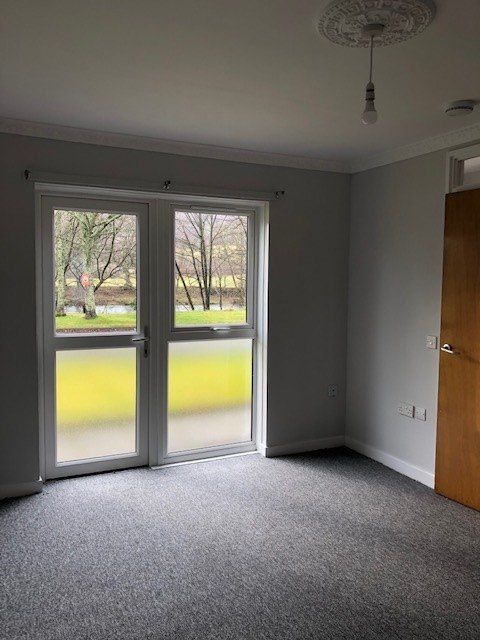 Property photo 3 of 7 Gallery