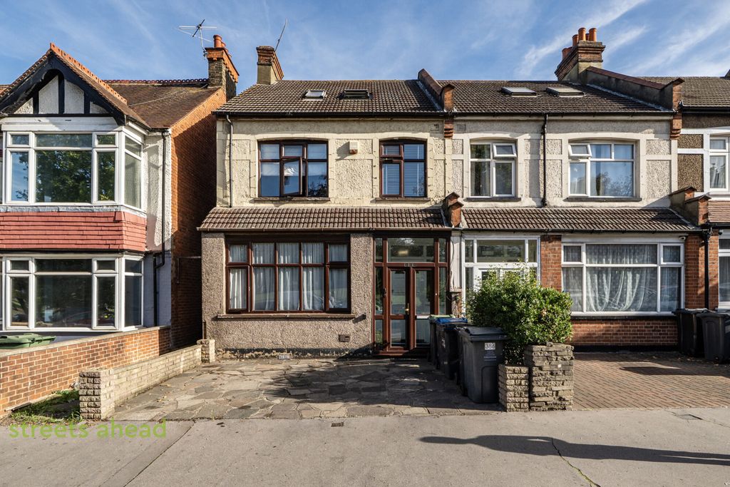 Property photo 2 of 11 Ca586206-B3A0-4B5...