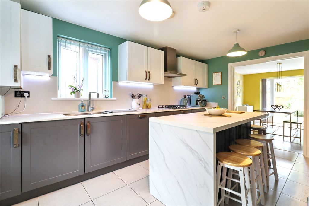 Property photo 2 of 27 Kitchen