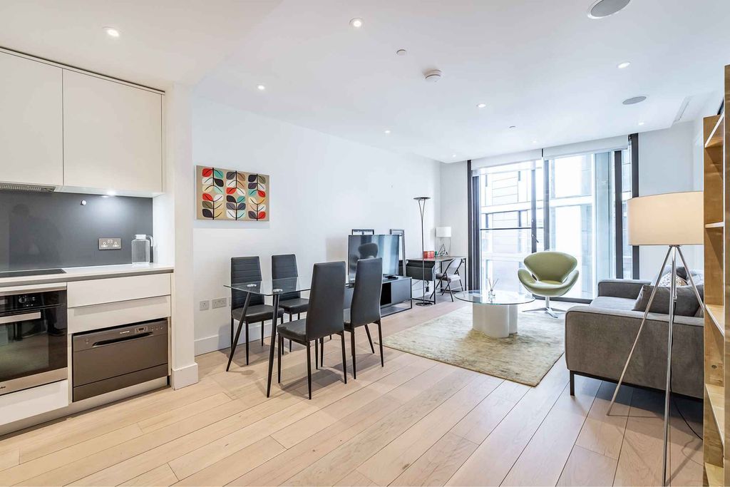 Property photo 3 of 11 Reception Room