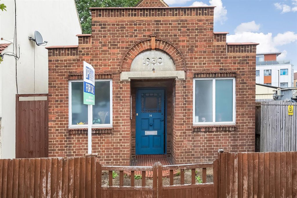 Property photo 2 of 9 R2A6070.Jpg