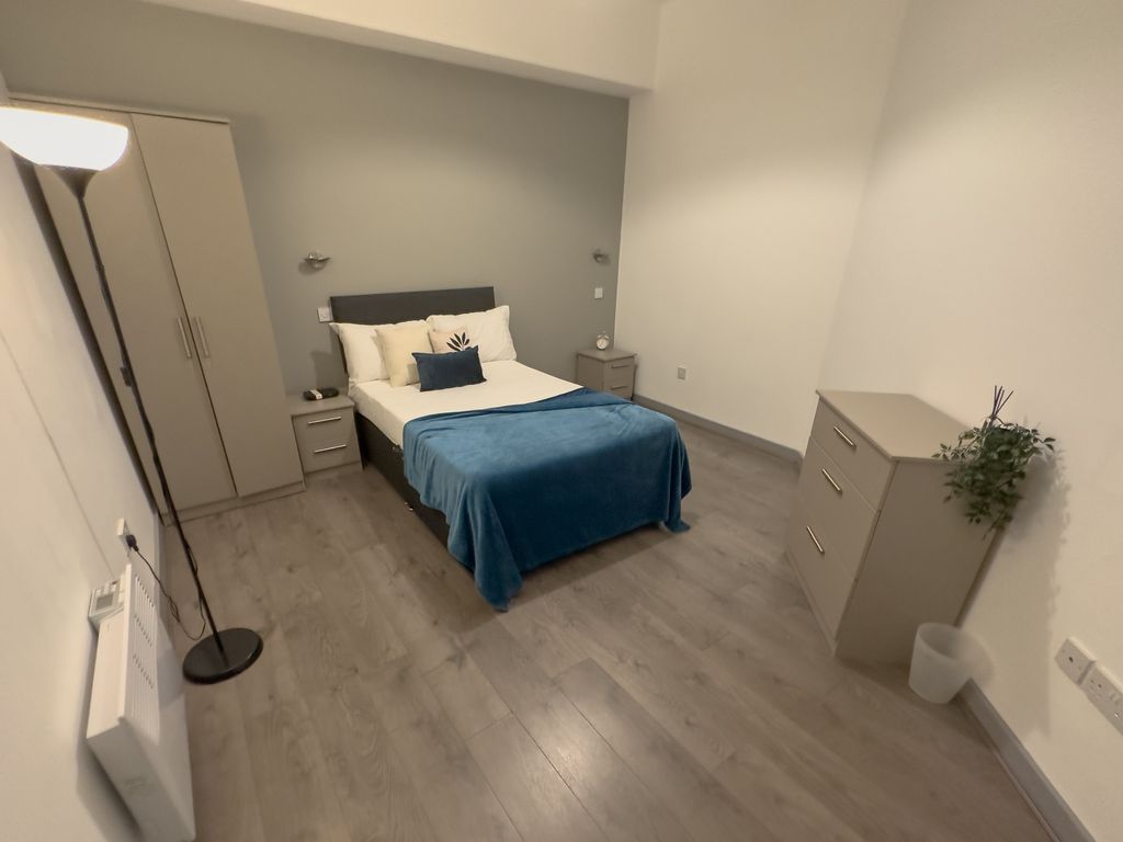 Property photo 3 of 6 1, 15 Hatton2