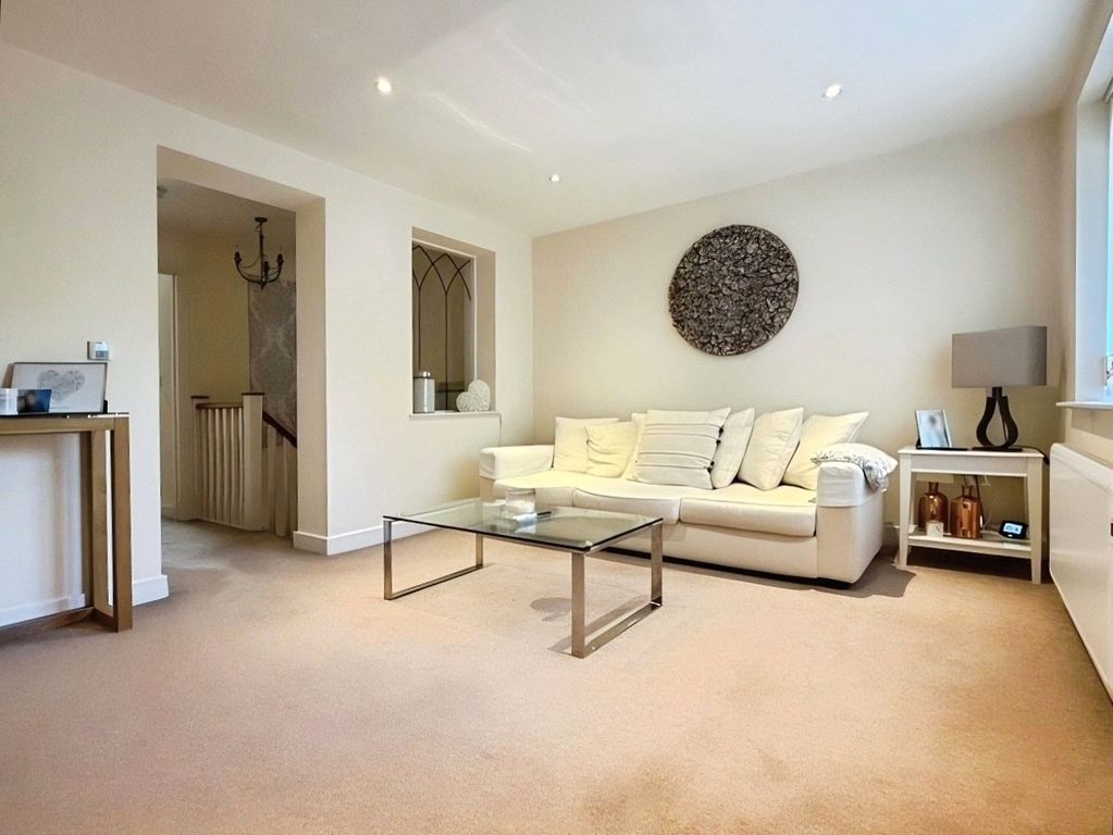 Property photo 2 of 14 Picture No. 19