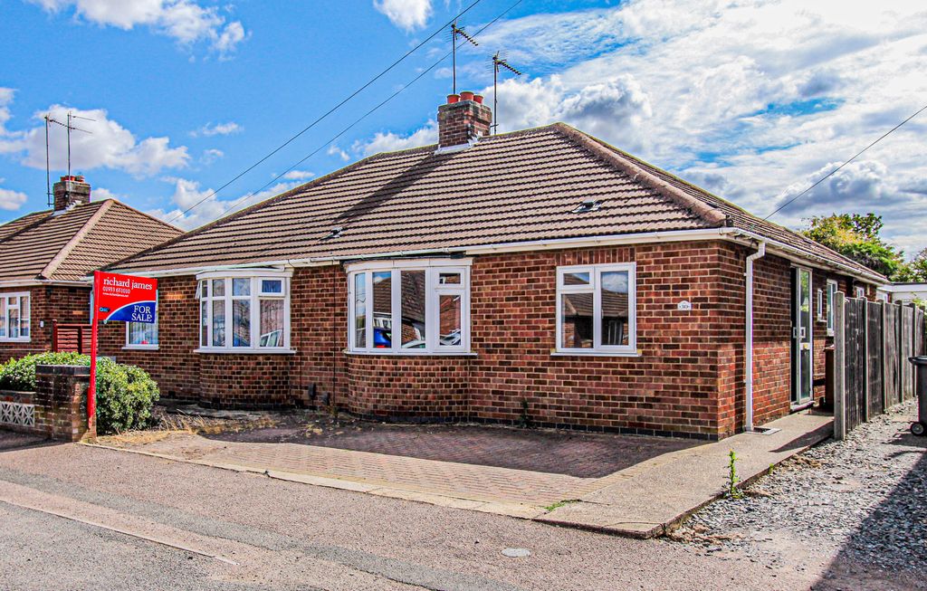 Property photo 1 of 11 Front