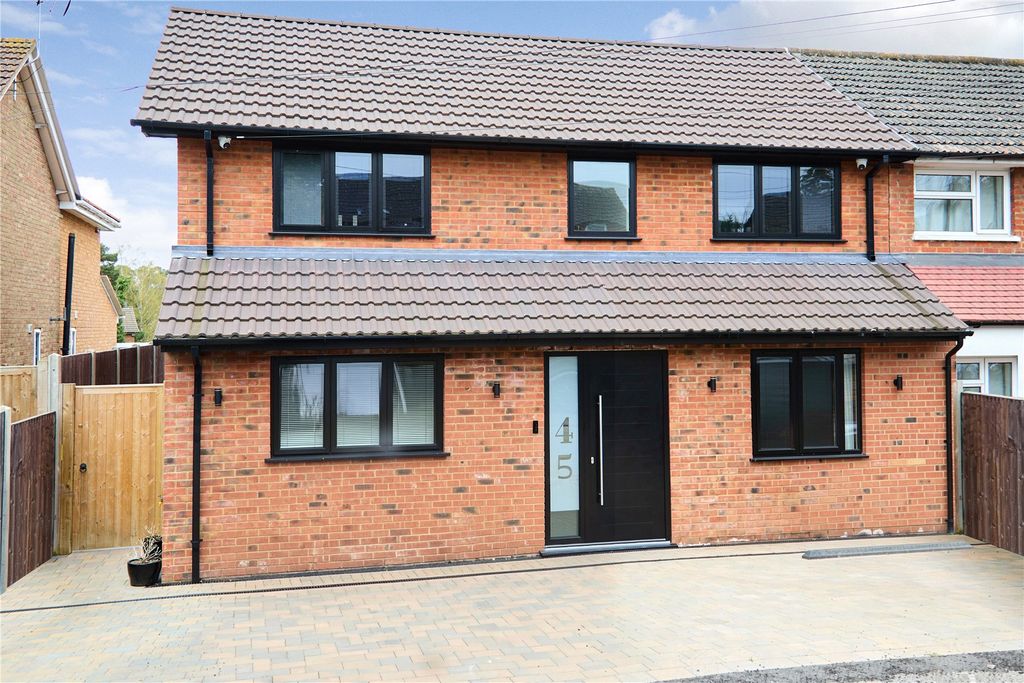 Property photo 1 of 43 Picture No. 45