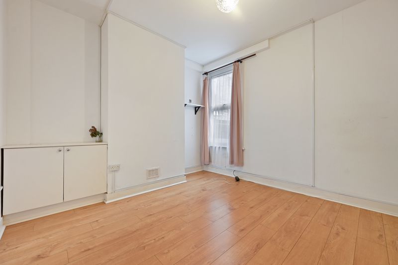 Property photo 3 of 10 Photo 9