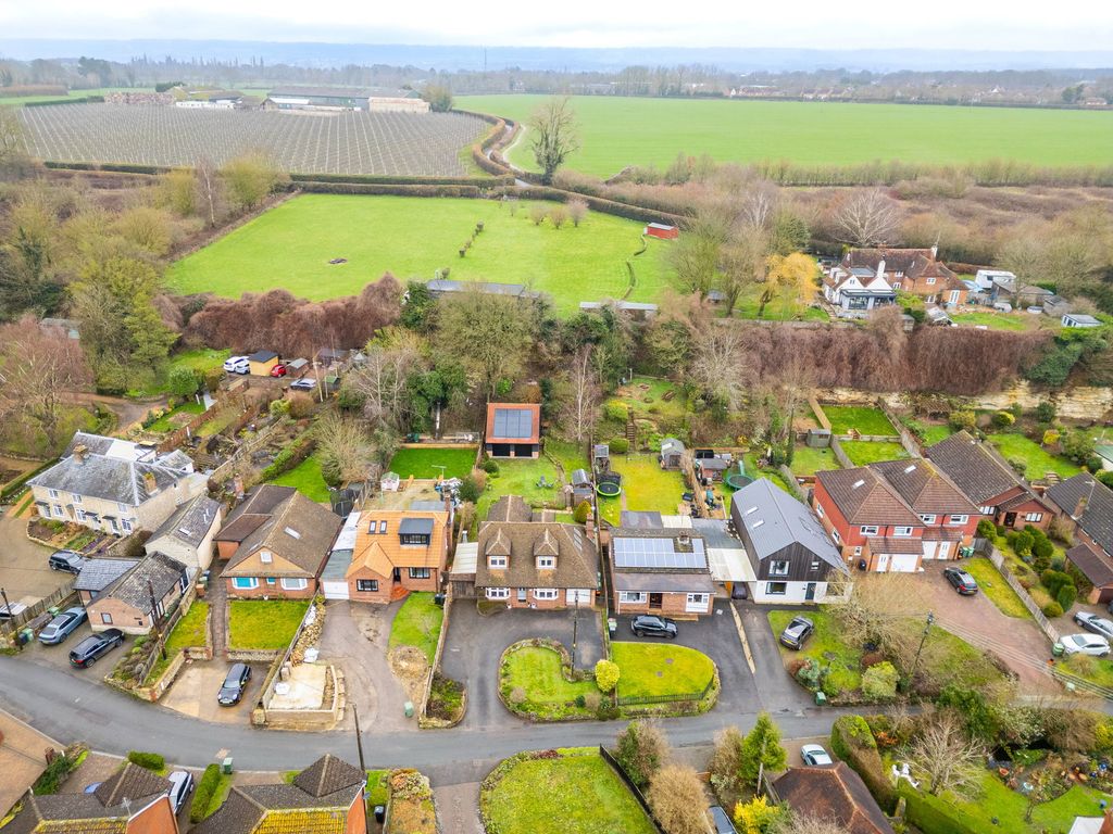 Property photo 3 of 21