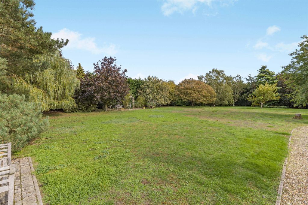 Property photo 3 of 21