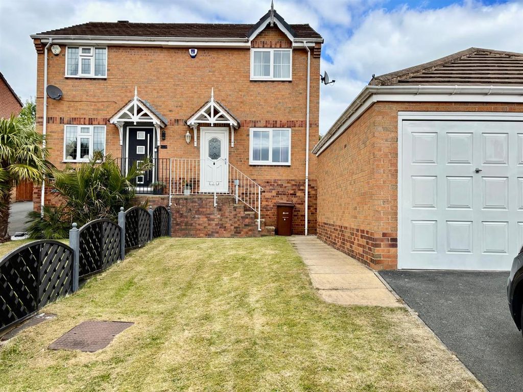 Property photo 1 of 14