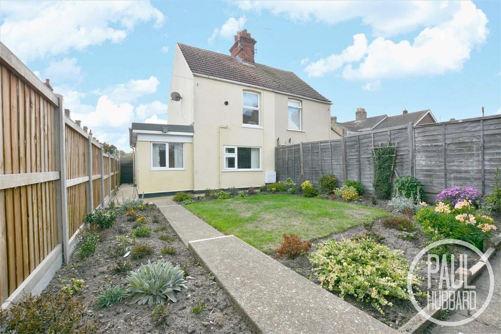 Property photo 2 of 13