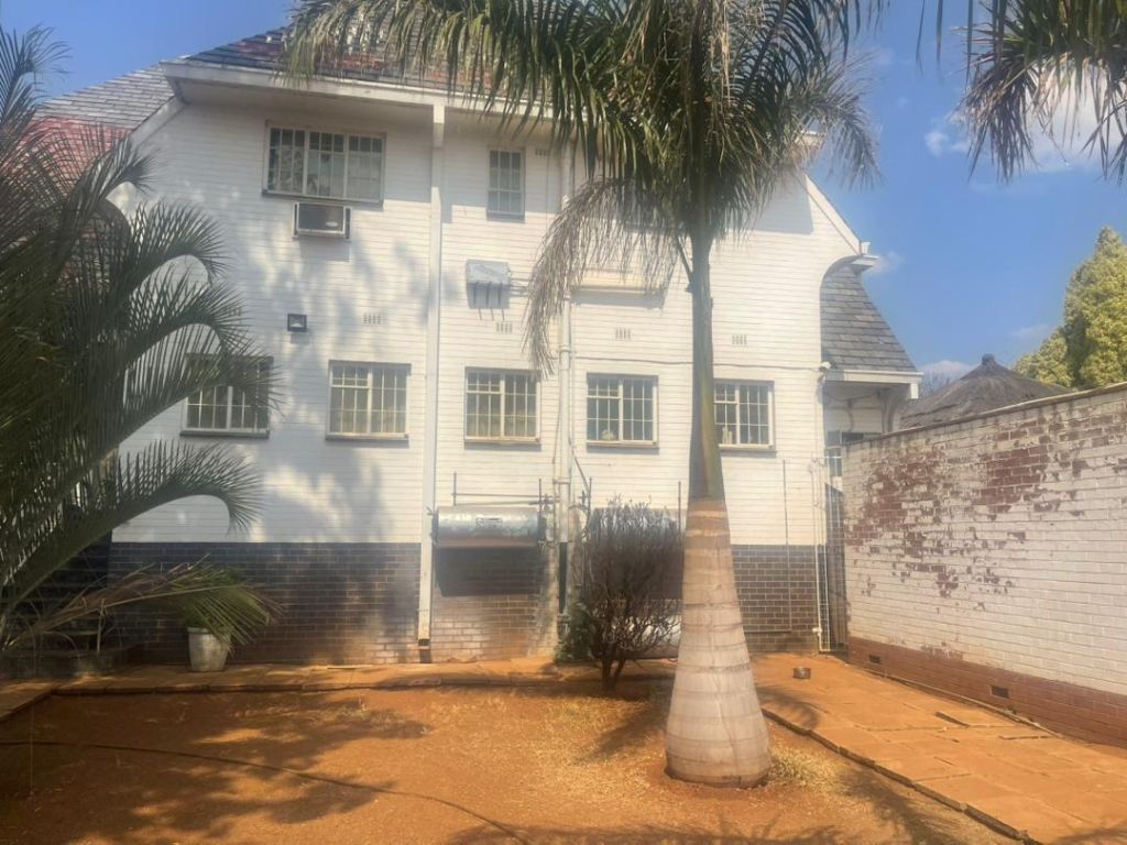 Property photo 3 of 17