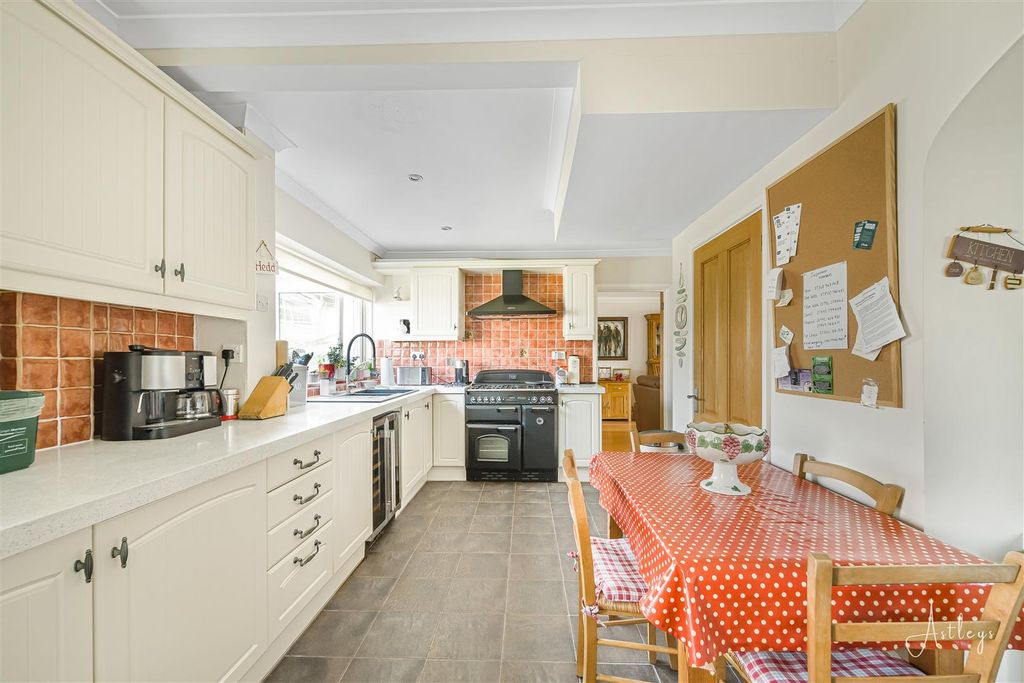Additional image 7 of 4 bed detached house for saleMillands Close, Newton, Swansea SA3