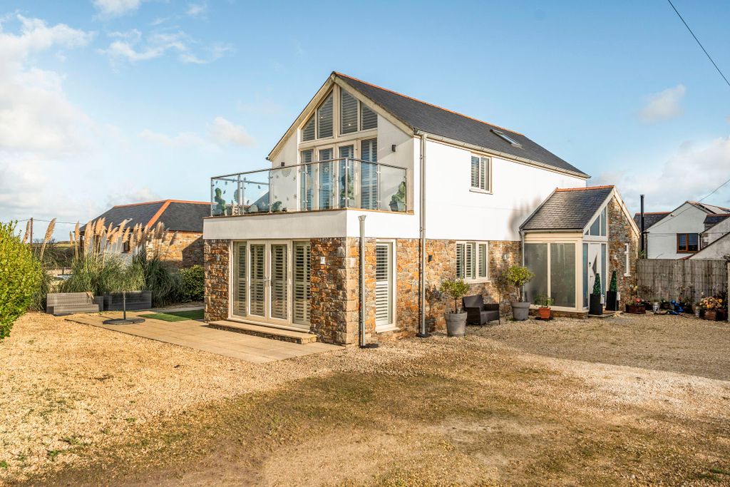 Property photo 1 of 12 Photo 1