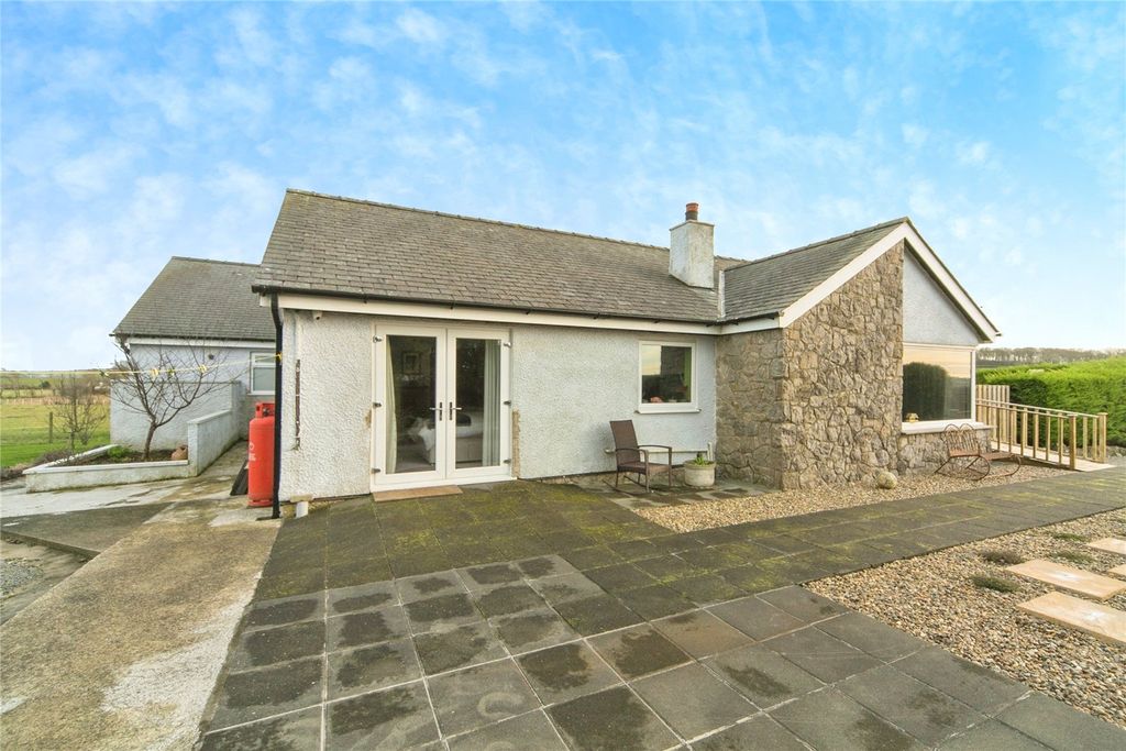 Additional image 20 of 4 bed bungalow for saleLlannerch-Y-Medd, Isle Of Anglesey LL71