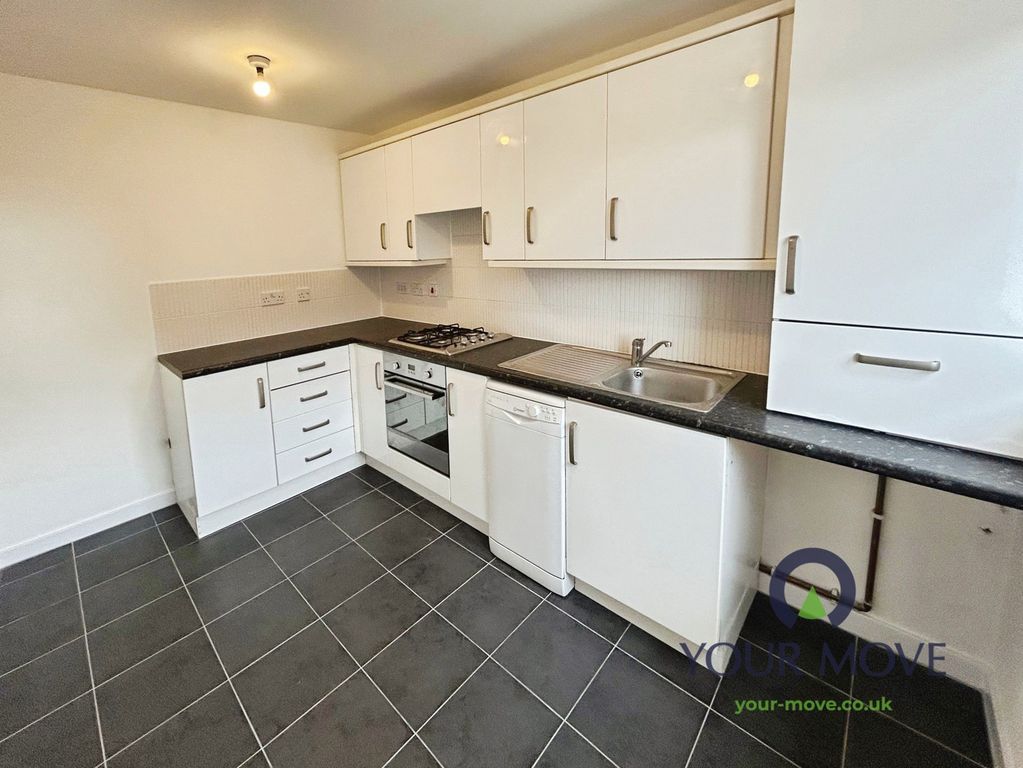 Property photo 3 of 15 Kitchen