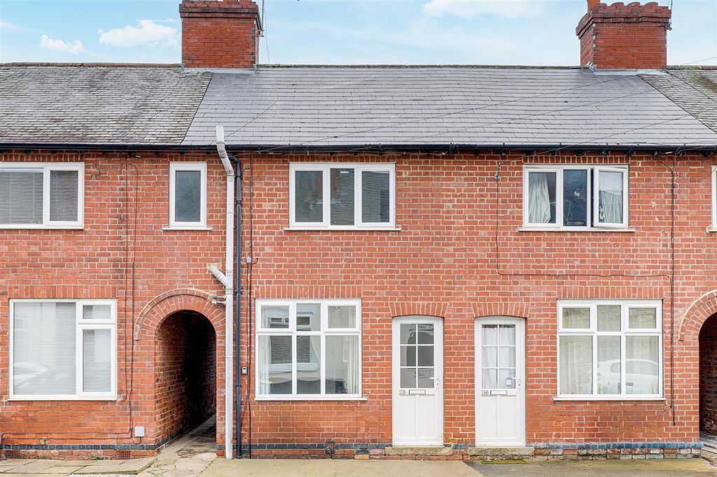 Property photo 1 of 16