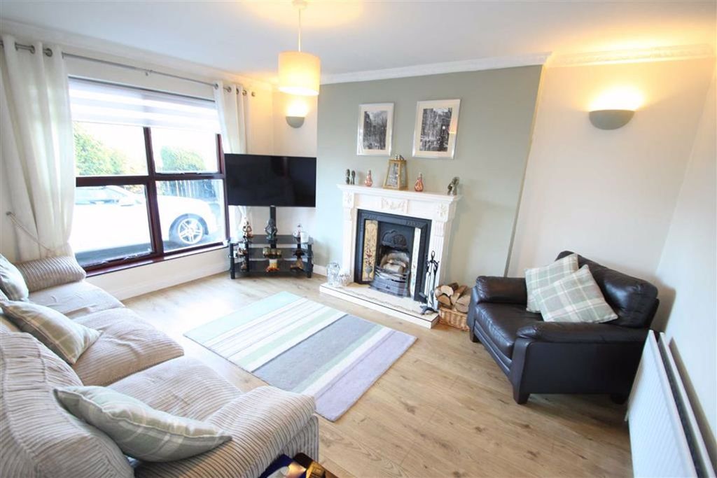 Property photo 2 of 35