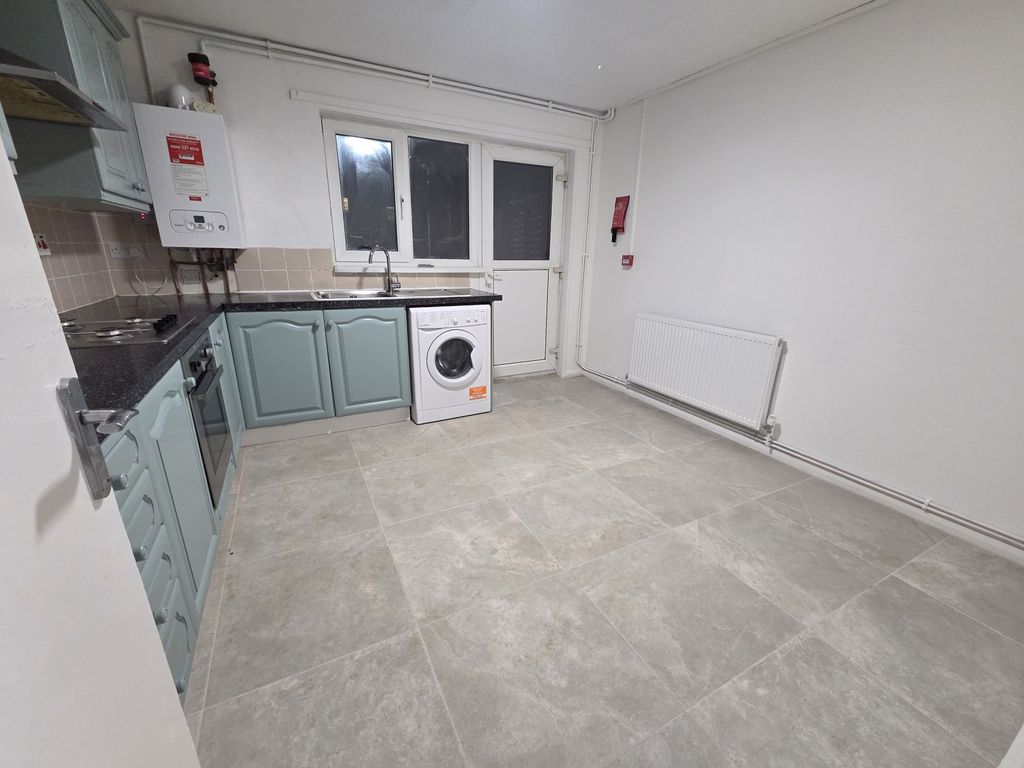 Property photo 3 of 19 Gallery