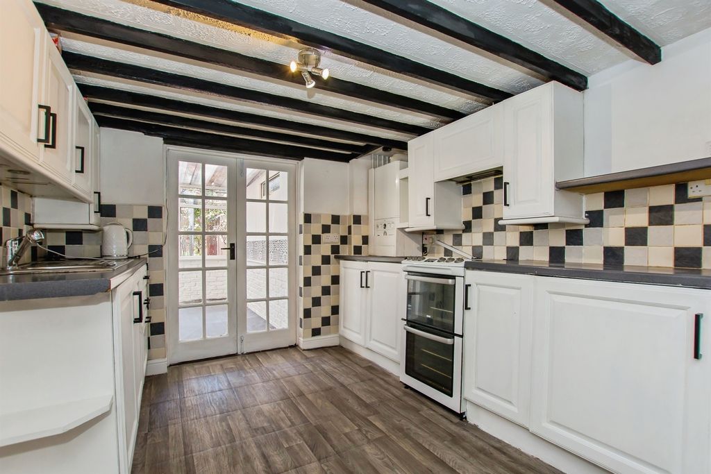 Property photo 3 of 17