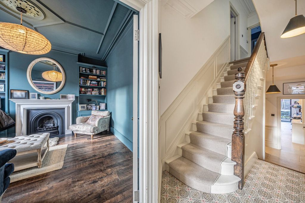 Property photo 3 of 21 Picture No. 11