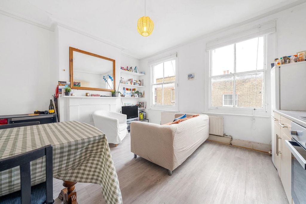 Property photo 2 of 11 Reception (3).Jpg