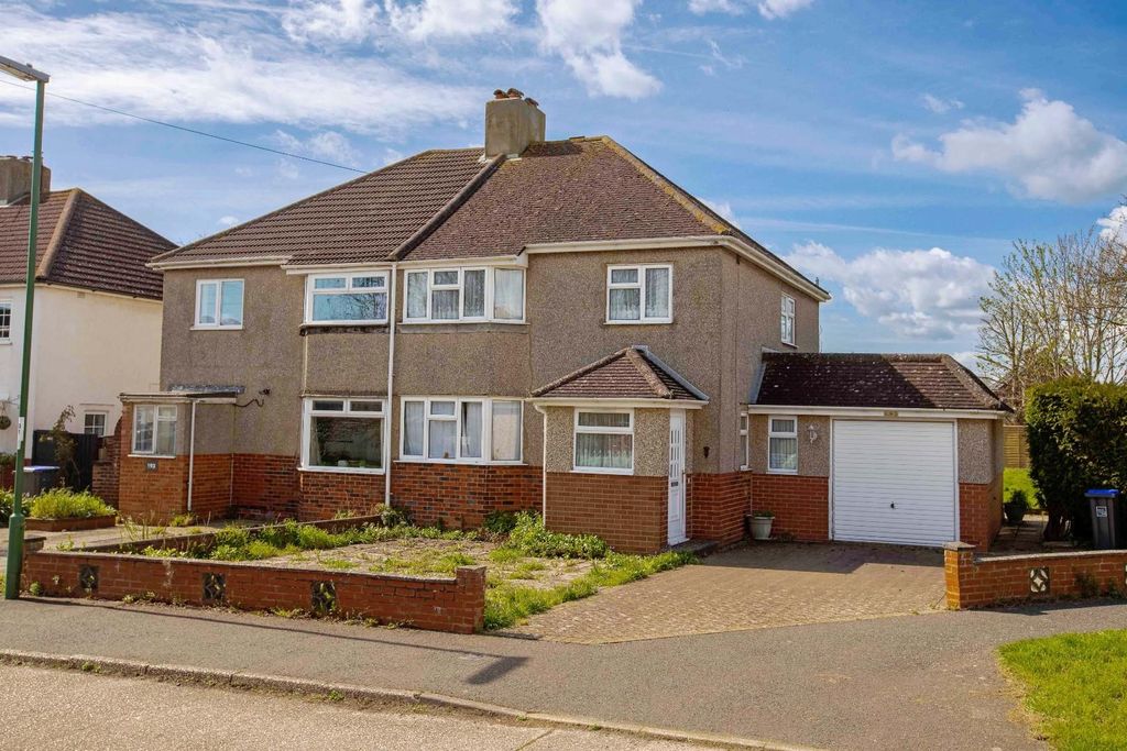 Property photo 1 of 24 Tower Rd_23.Jpg