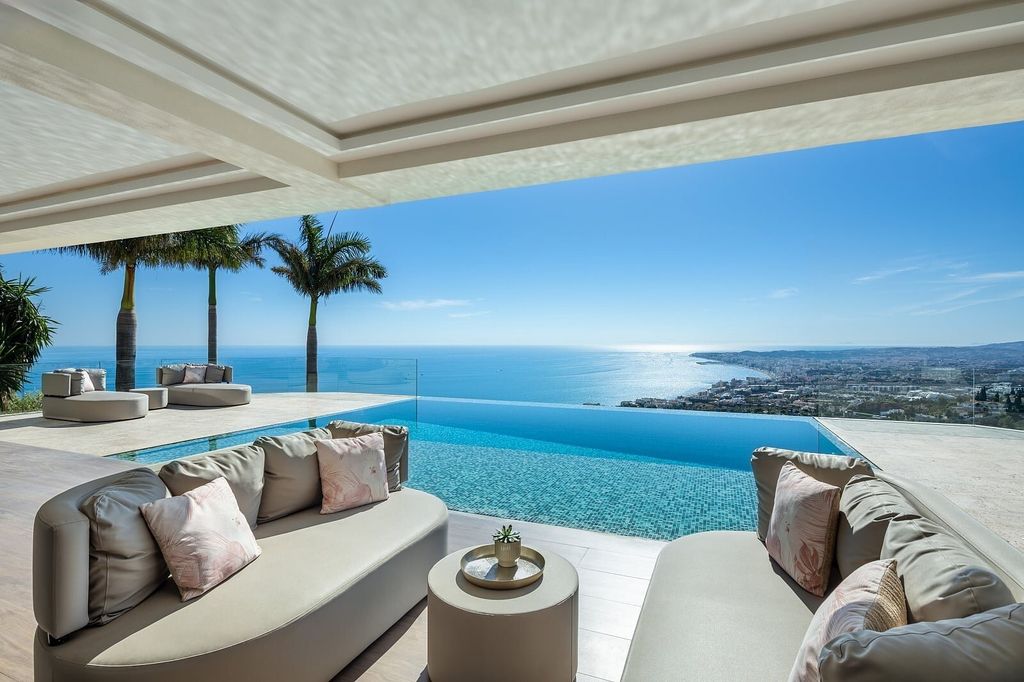 Property photo 1 of 41 Detached Villa Benalmádena Pueblo Benalmádena Málaga