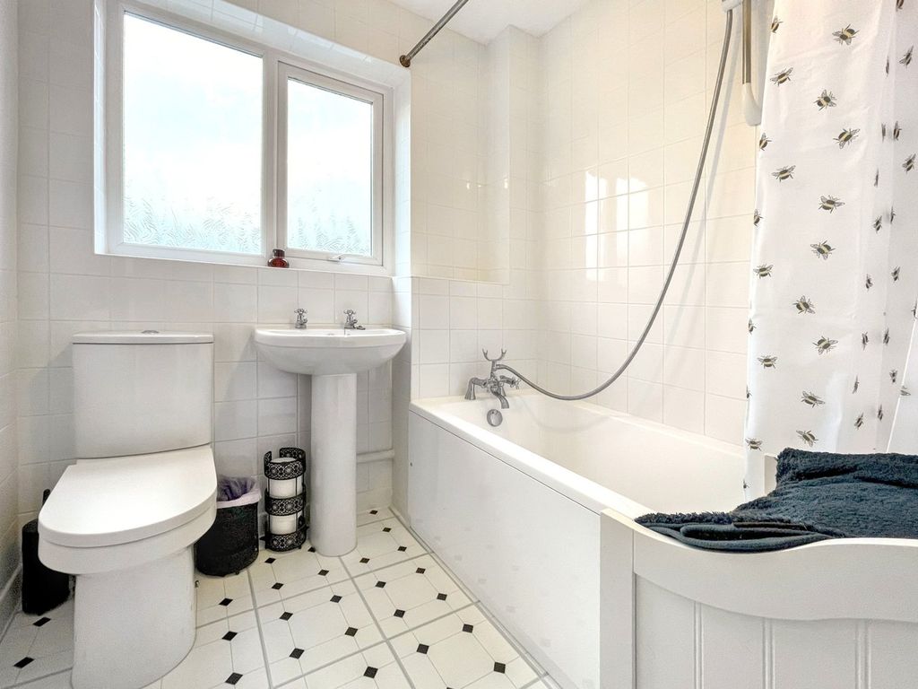 Property photo 3 of 26