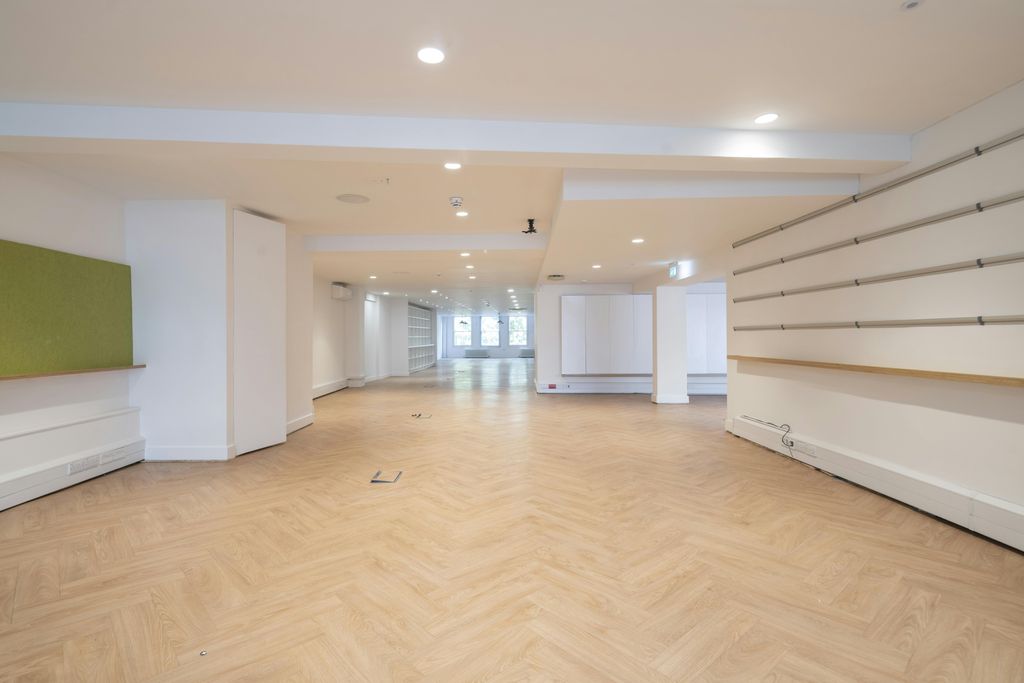 Property photo 3 of 10 MC41725375Hr.Jpg