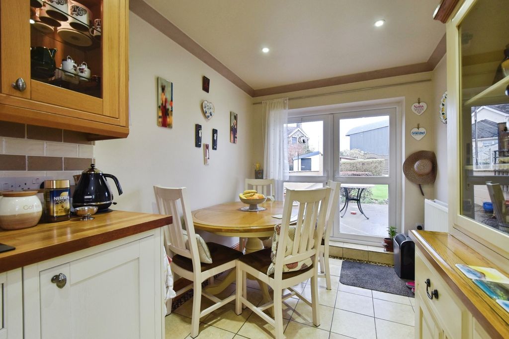 Property photo 2 of 17 Pbox-Img.Jpg