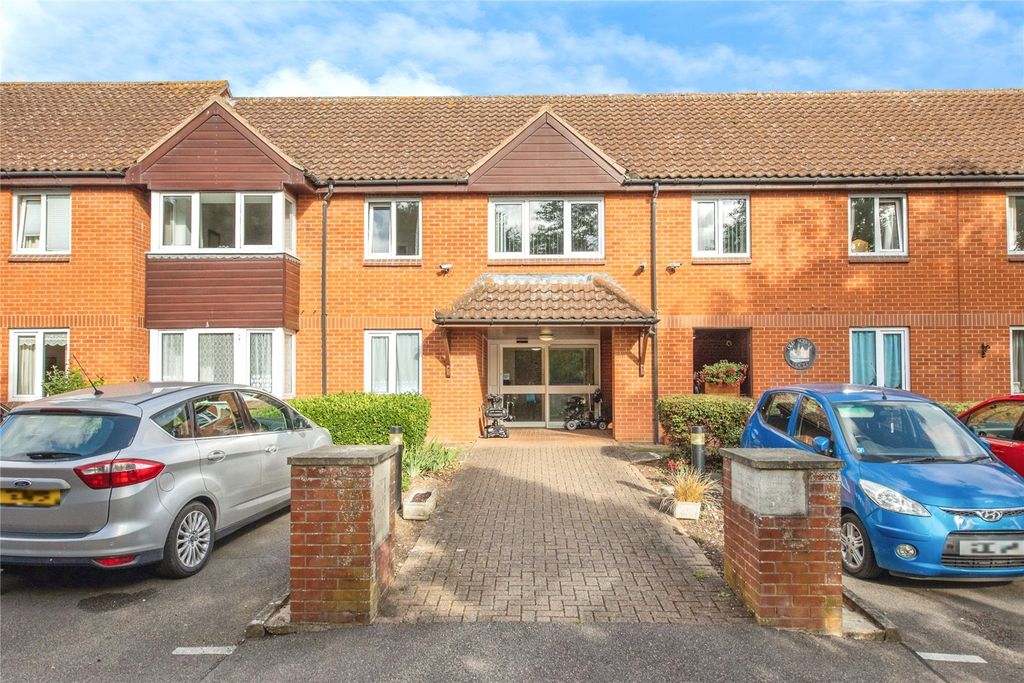 Property photo 1 of 28 Picture No. 22