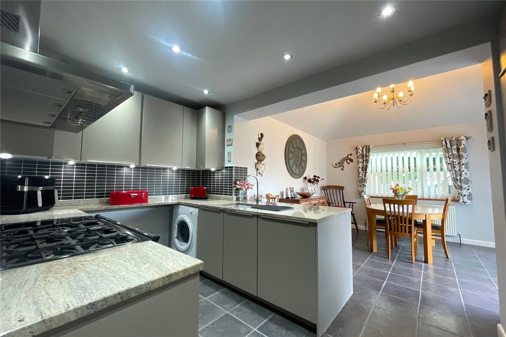 Property photo 2 of 16 Picture No. 07