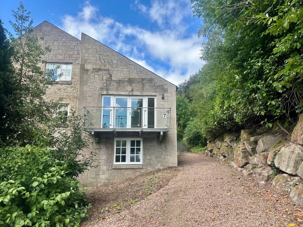 Property photo 3 of 31