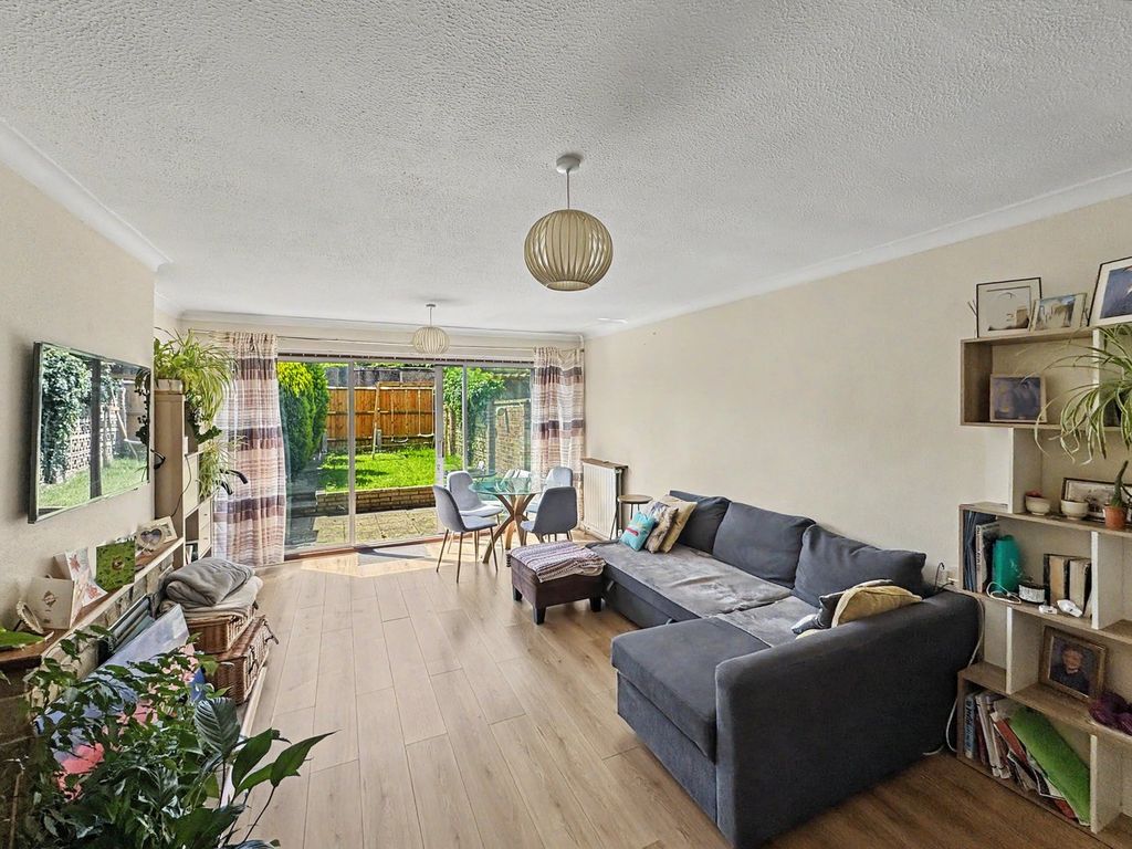 Property photo 3 of 12