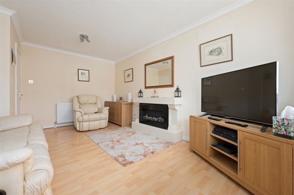 Property photo 3 of 22 11Ellonplace004.Jpg
