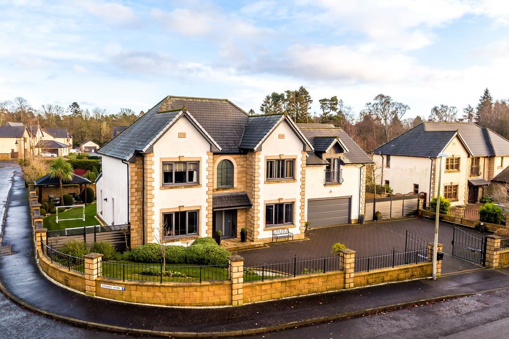 Property photo 2 of 37