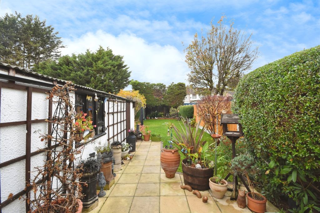 Property photo 3 of 17