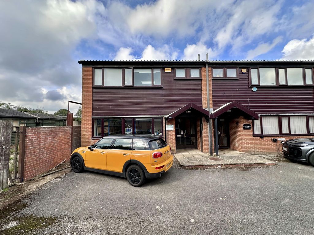 Property photo 2 of 10 Img_8757.Jpeg