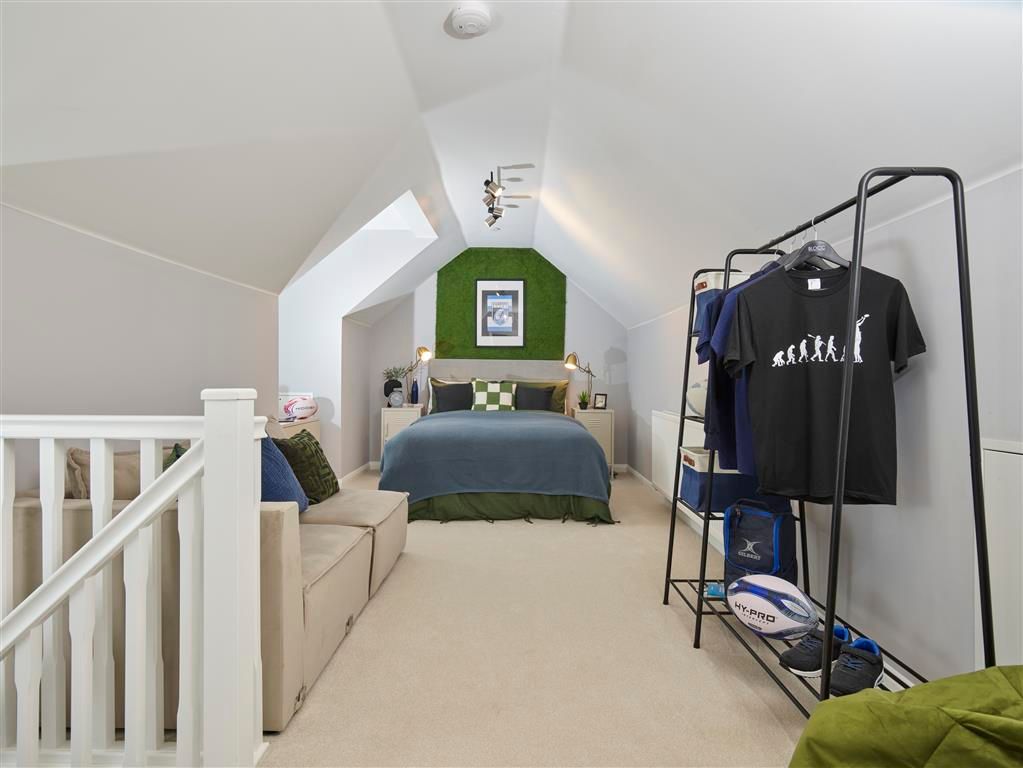 Property photo 2 of 25