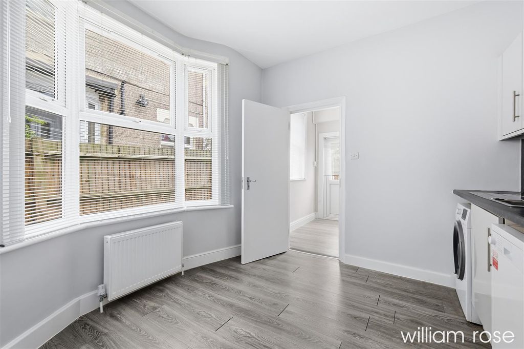 Property photo 3 of 18 Img_4764.Jpg