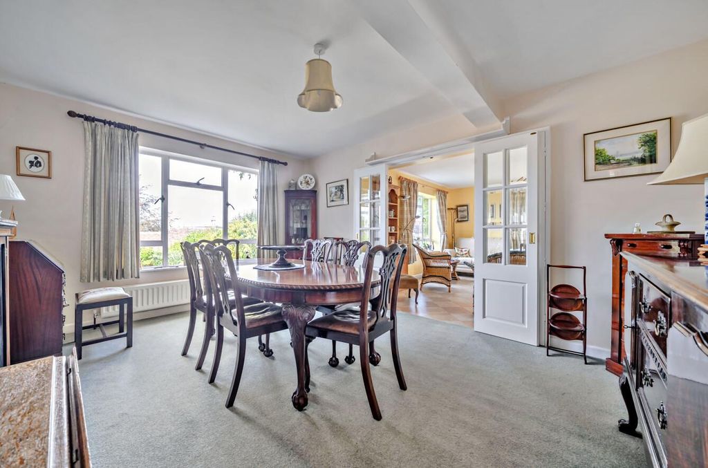 Property photo 3 of 21 1511526-14-6A906B7Ef18d7.Jpg