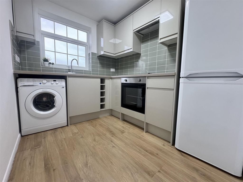 Property photo 2 of 16 Img_3665.Jpeg