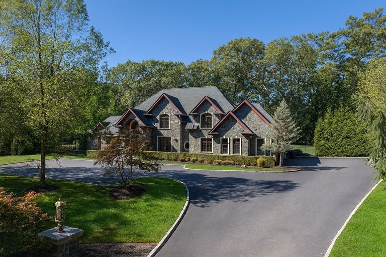 Property photo 3 of 28